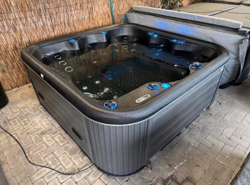 Jacuzzi gebruikt Passion Spa Blackpool 6-pers Balboa, 4011GM, Passion Spa, Zo goed als nieuw, Vast
