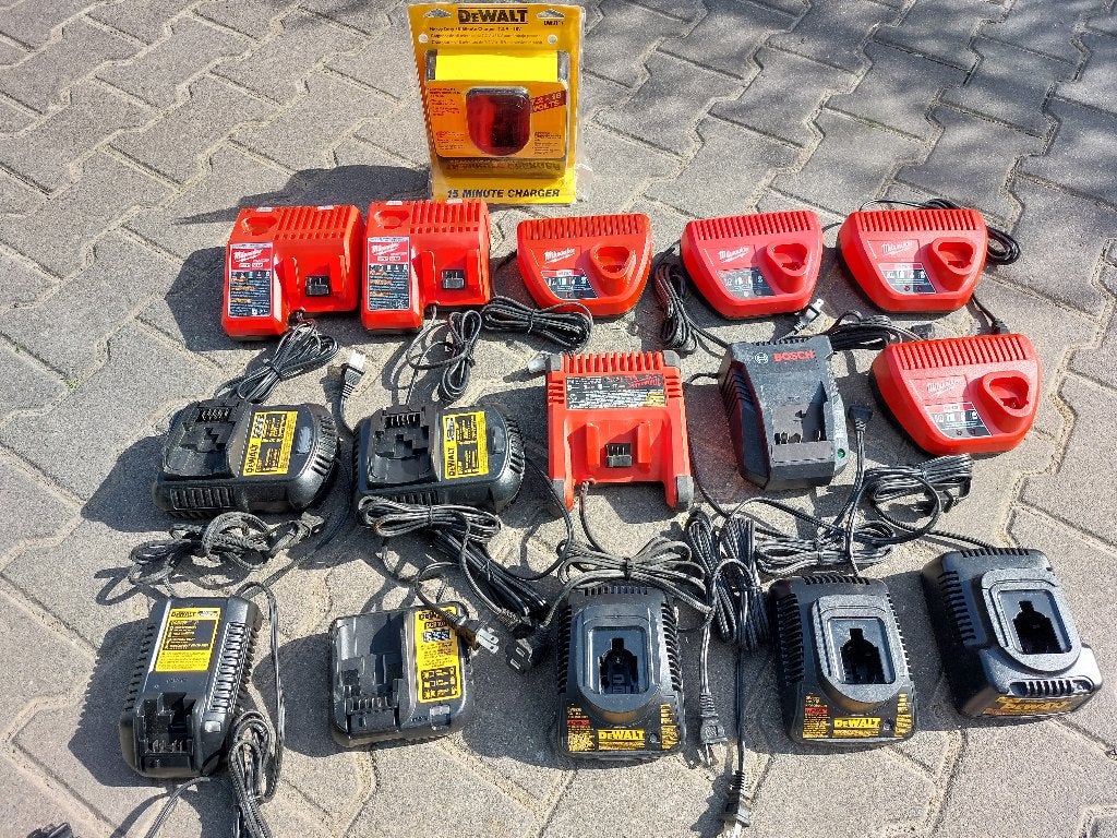 16x Oplader 110v Opladers Acculaders 110Volt NIEUW!, ., Nieuw, Ophalen of Verzenden, .