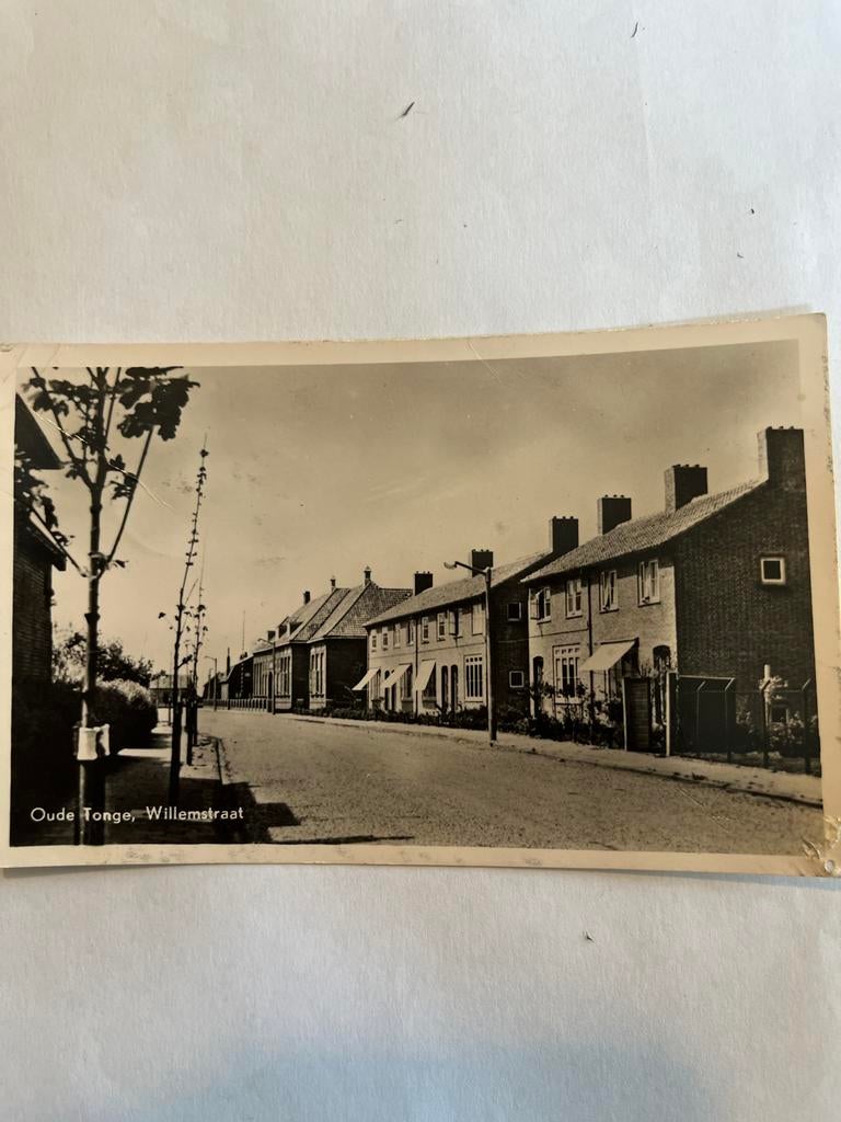 Ansichtkaart Oude Tonge, Willemstraat -, Ophalen of Verzenden, 1940 tot 1960, Gelopen