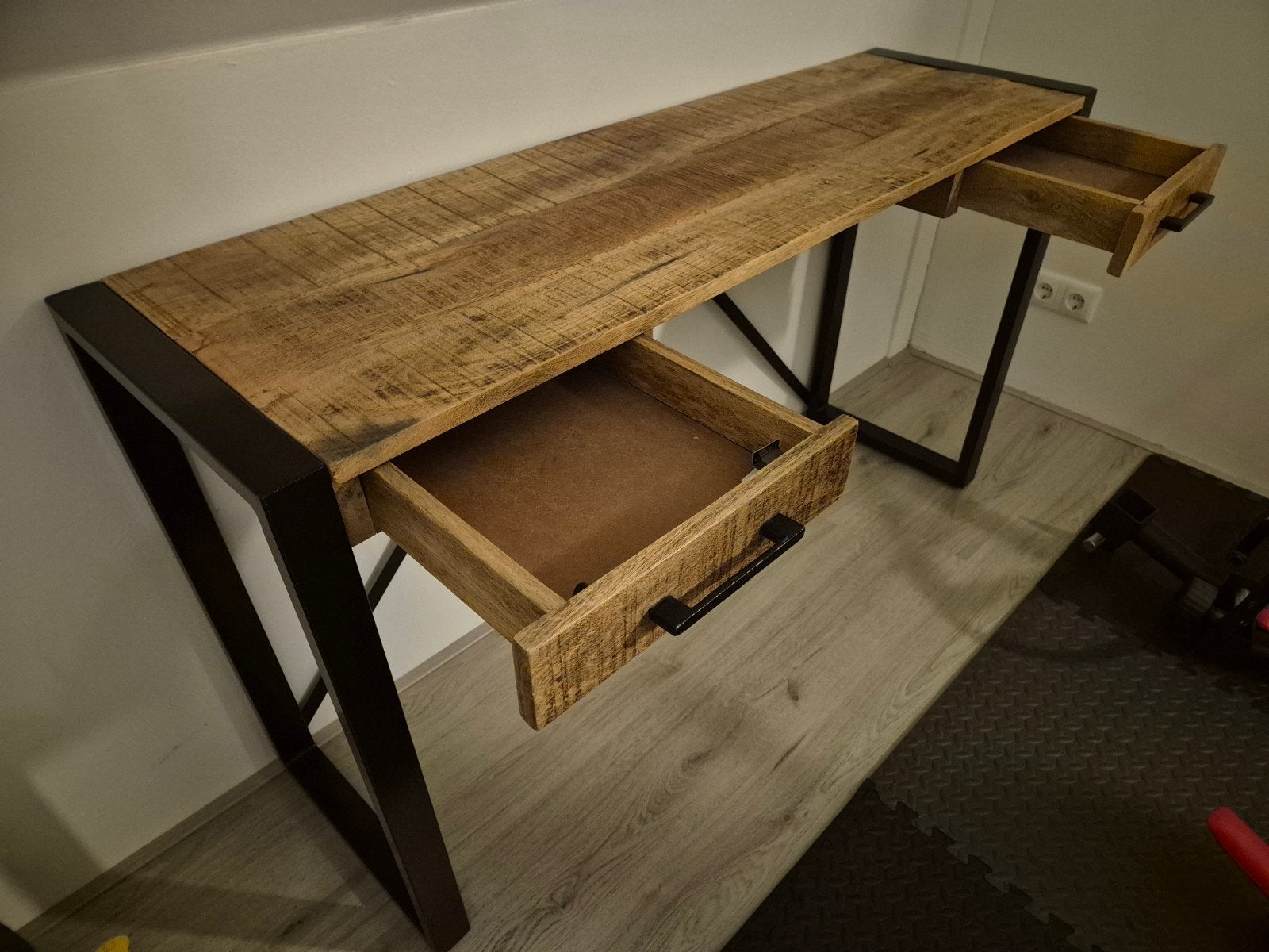 Industrieel bureau met mangohouten blad en lades, Huis en Inrichting, Ophalen, Met lades, Gebruikt, Hout