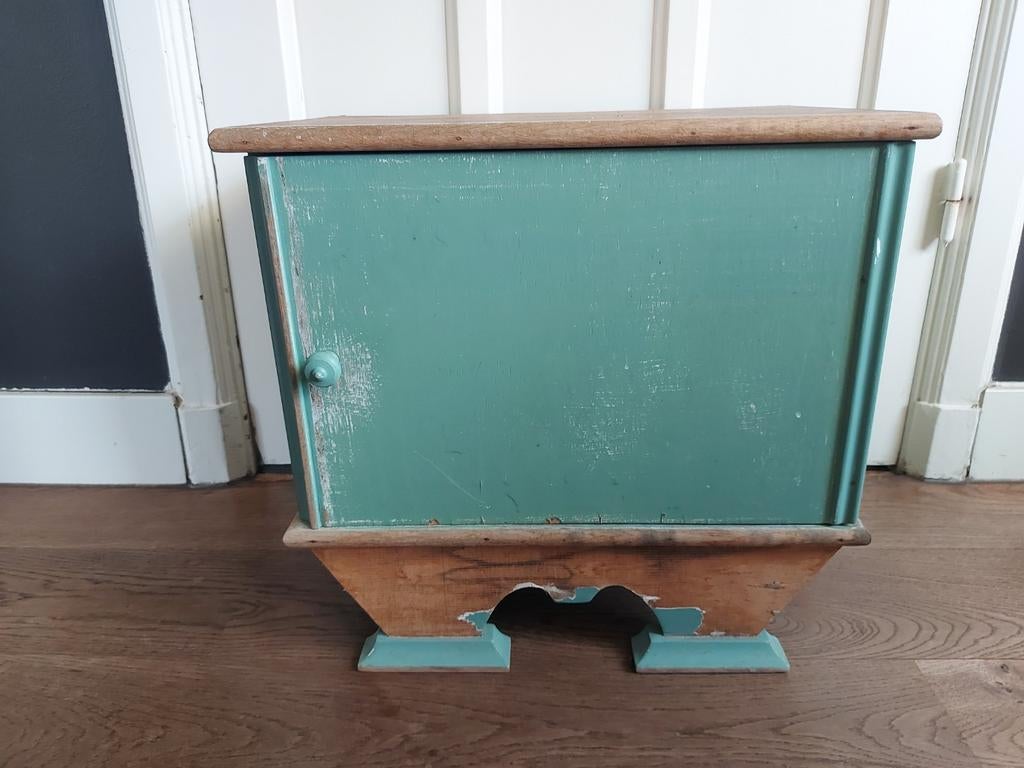 Koddig oud sfeervol vintage groenig nacht kastje, Ophalen, Gebruikt, Minder dan 45 cm