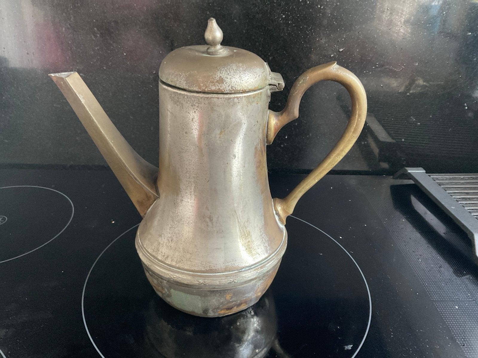 Oude koffiekan, mogelijk  ooit verzilverd, 21 cm hoog, Antiek en Kunst, Antiek | Goud en Zilver, Ophalen of Verzenden