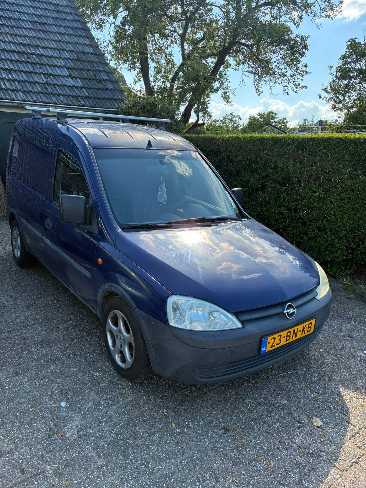 Opel Combo 1.6 benzine 2004, Auto's, Voorwielaandrijving, 450 kg, 4 cilinders, Blauw