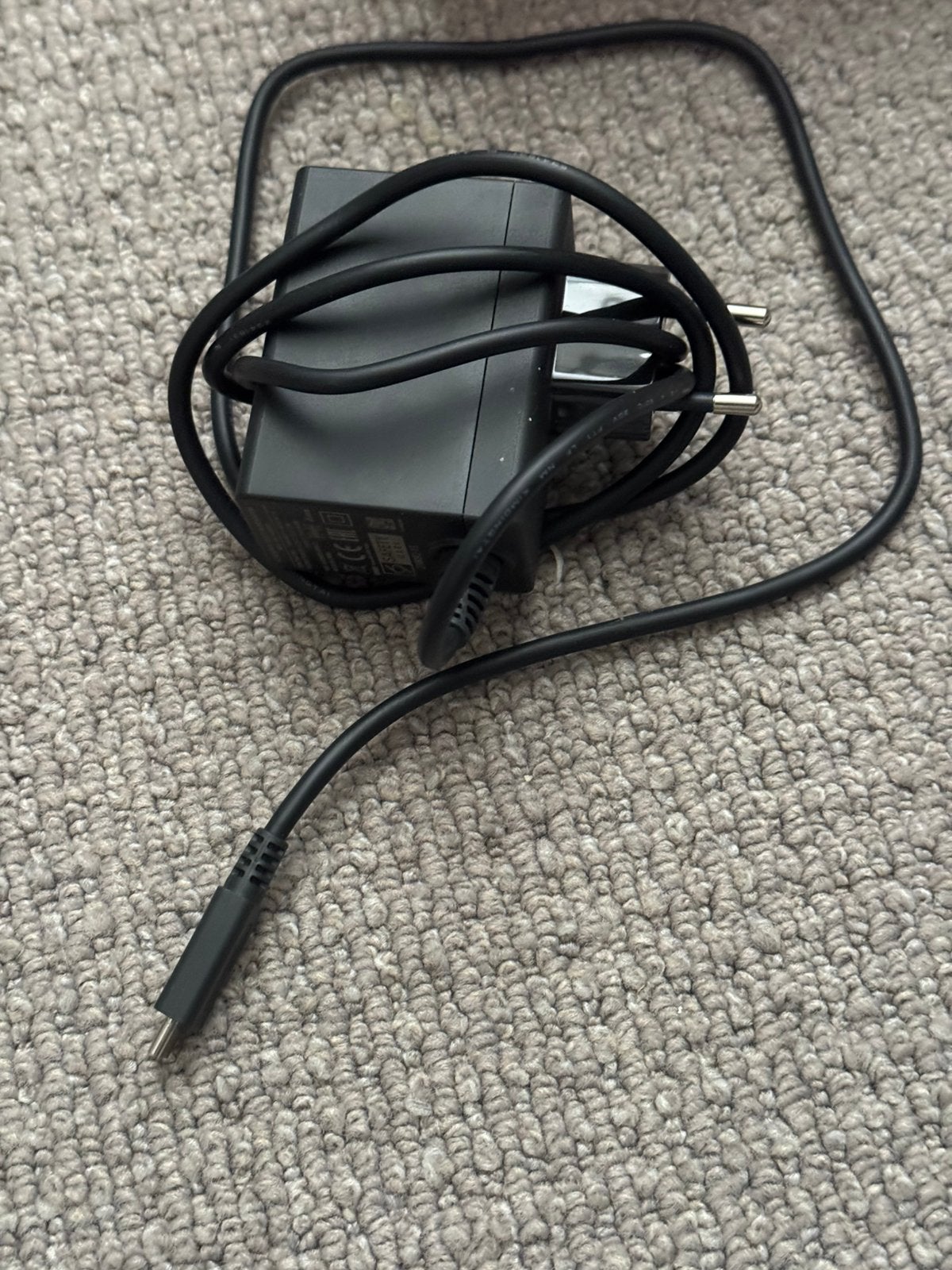 Foto 13 van Nintendo switch OLED + 1 game — absolute nieuwstaat!
