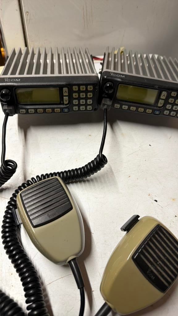 Ser van 2 icom mobilofoons, Ophalen of Verzenden, Zo goed als nieuw