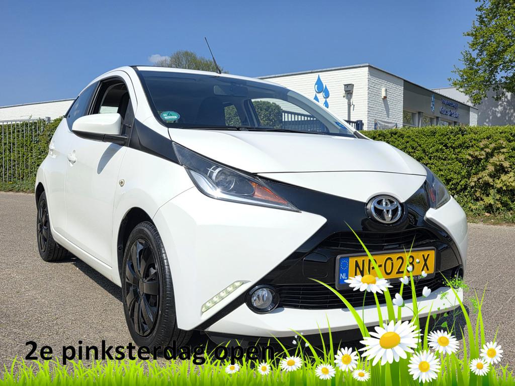 Toyota Aygo 1.0 VVT-i x-Wave CabrioTop! 1e Eig! Camera! Navi, Auto's, Toyota, Voorwielaandrijving, Stof, Gebruikt, Euro 6