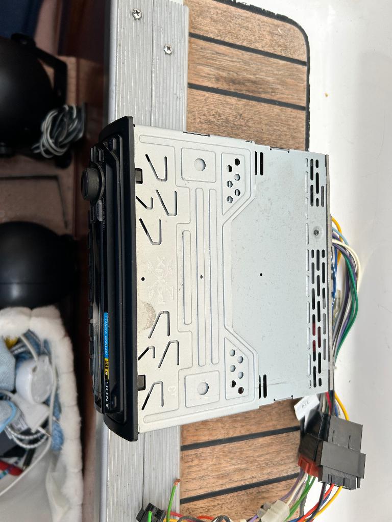 Sony CDX-GT31U autoradio met USB + kabels – werkt goed, Auto diversen, Autoradio's, Gebruikt, Ophalen