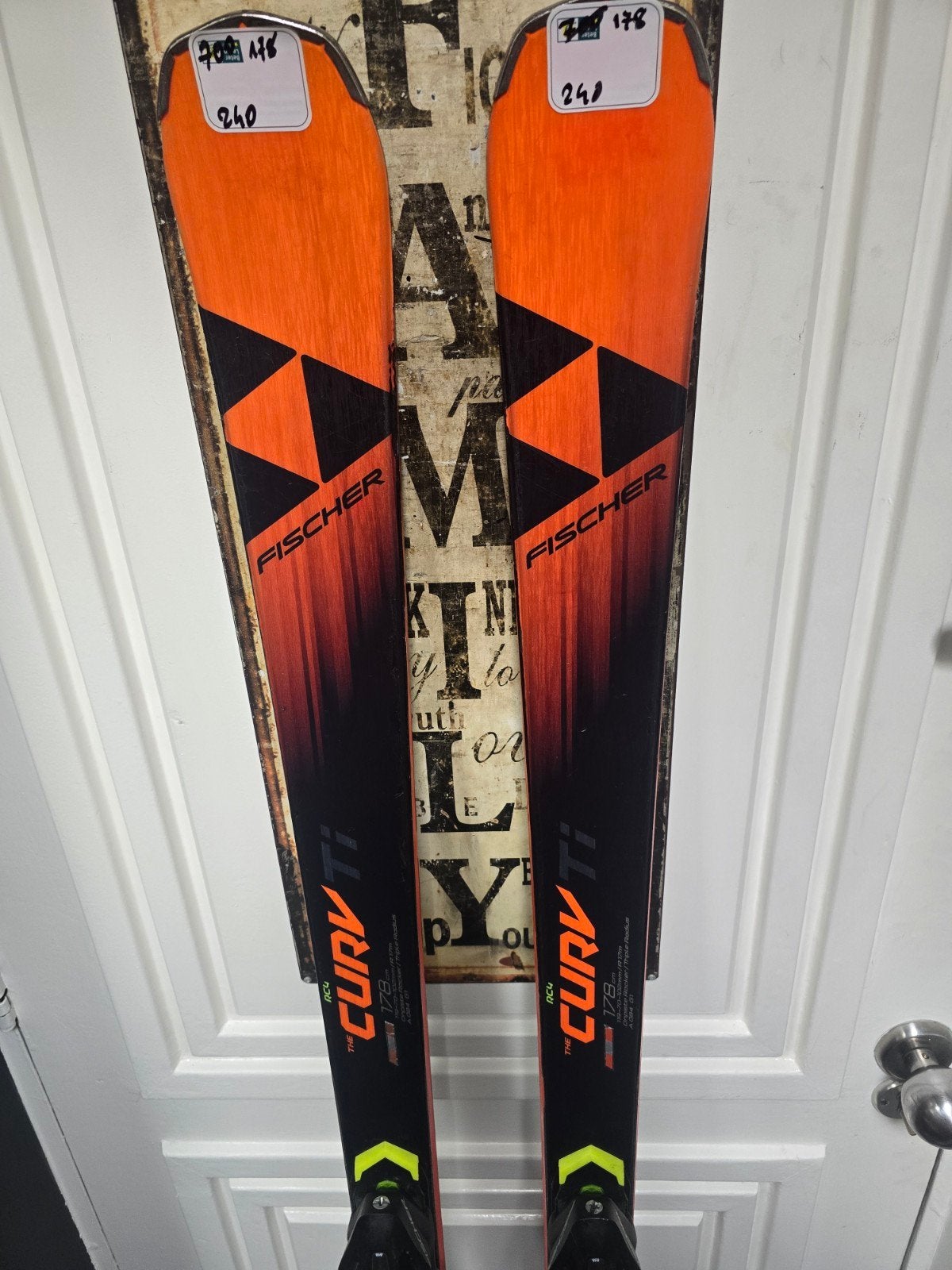 178cm FISCHER RC4 CUVE TI TOP ALL ROUND SKI, 160 tot 180 cm, Fischer, Ophalen of Verzenden, Zo goed als nieuw