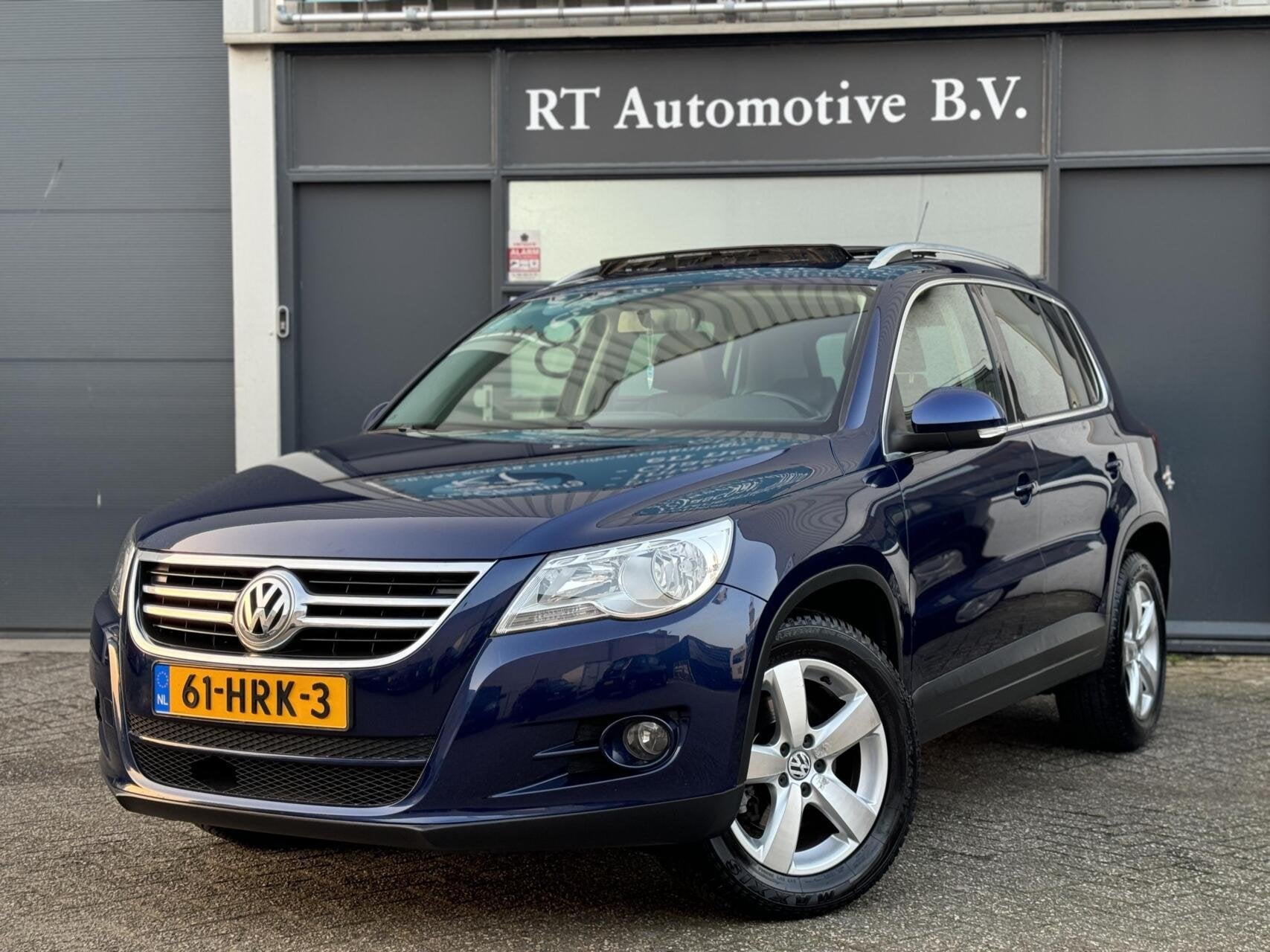 Volkswagen Tiguan 1.4 TSI 4Motion Pano / Leder APK 2-2027, Gebruikt, Blauw, Leder, Bedrijf