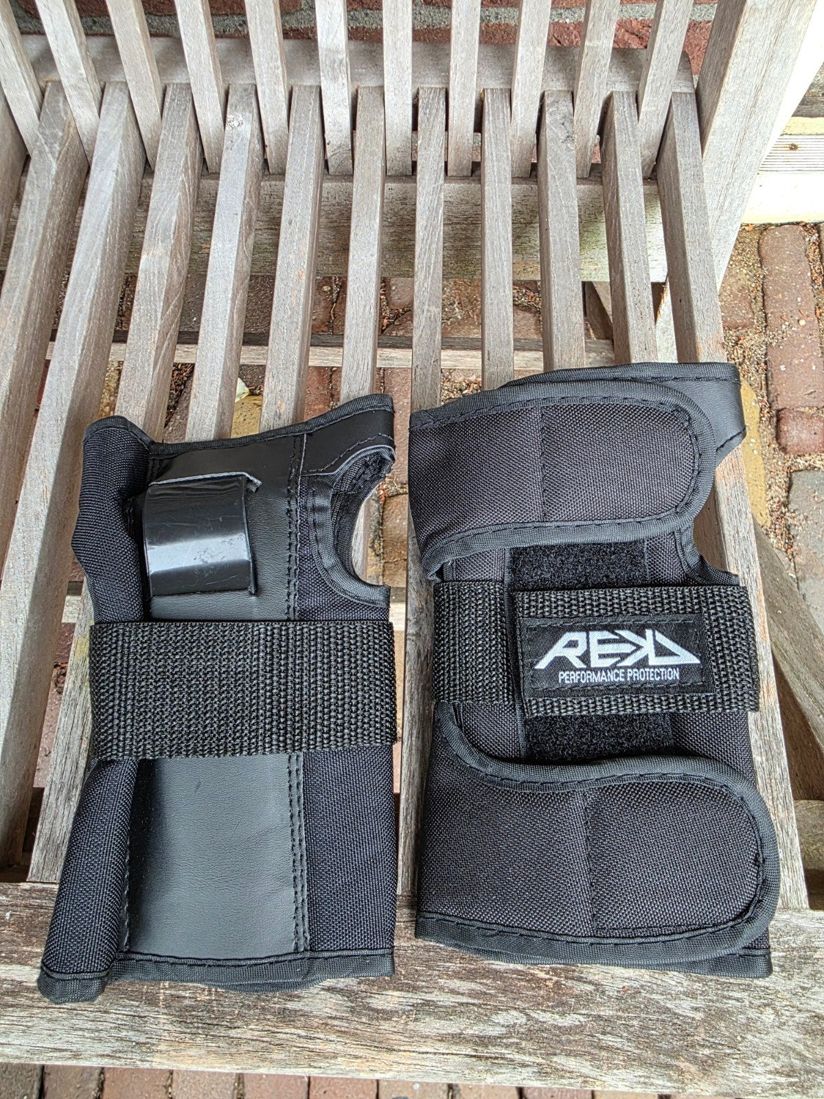 REKD Performance Protection polsbeschermers (L), Ophalen of Verzenden, Zo goed als nieuw