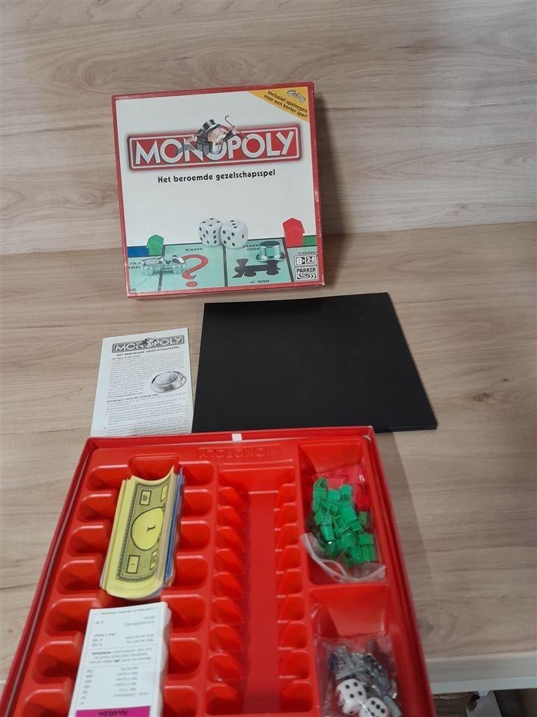 monopoly het beroemde gezelschapsspel - s1938, Hobby en Vrije tijd, Gezelschapsspellen | Bordspellen, Zo goed als nieuw, Verzenden