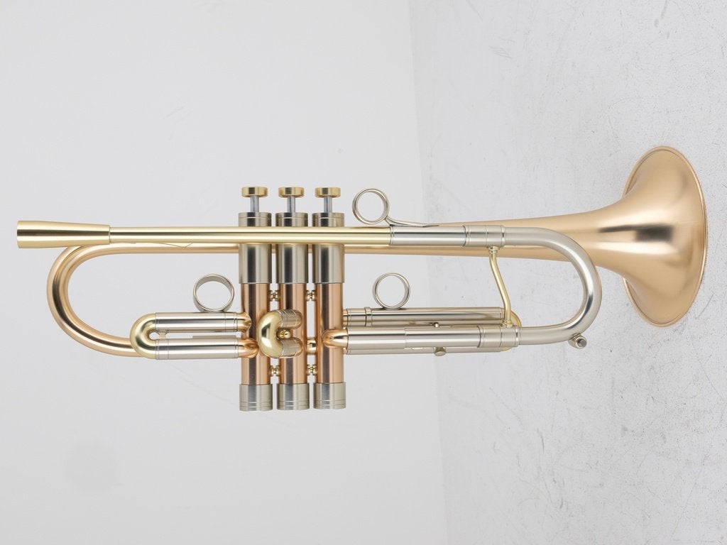 Gebruikte Bes Trompet Adams A4, Large, Selected Goudmessing, Gebruikt, -, -, Ophalen of Verzenden