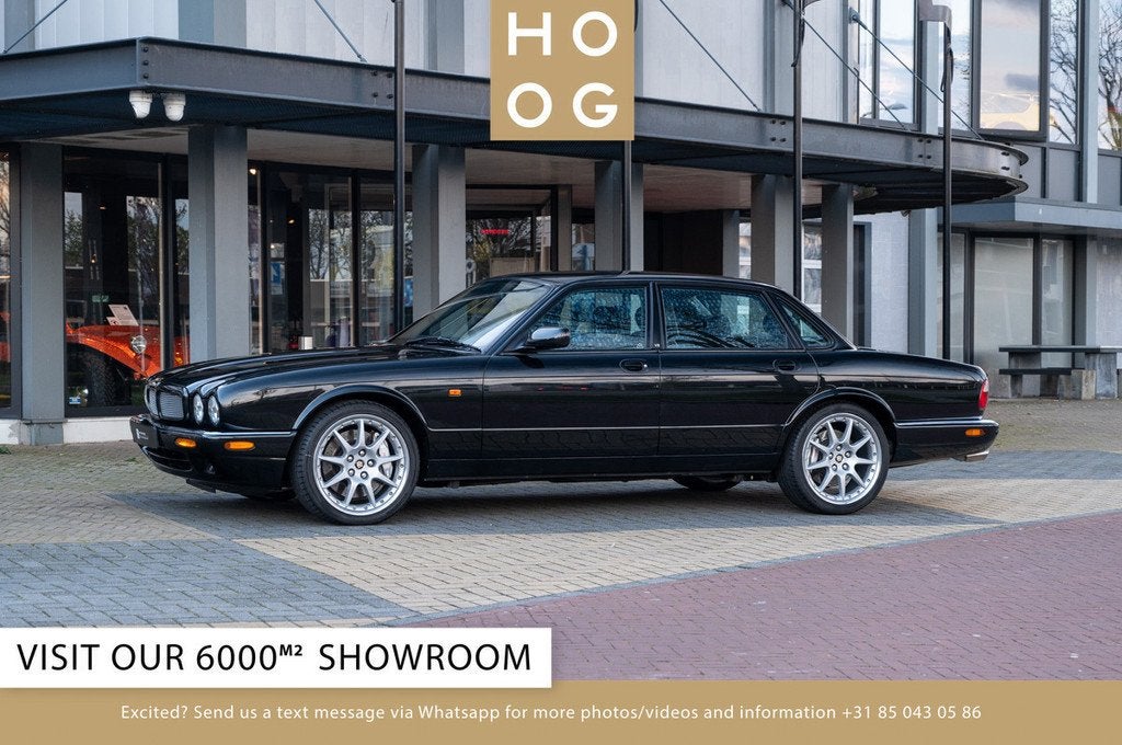 Jaguar XJR 100 4.0 Supercharged (bj 2003, automaat), Auto's, Jaguar, Gebruikt, Zwart, Bedrijf, 375 pk