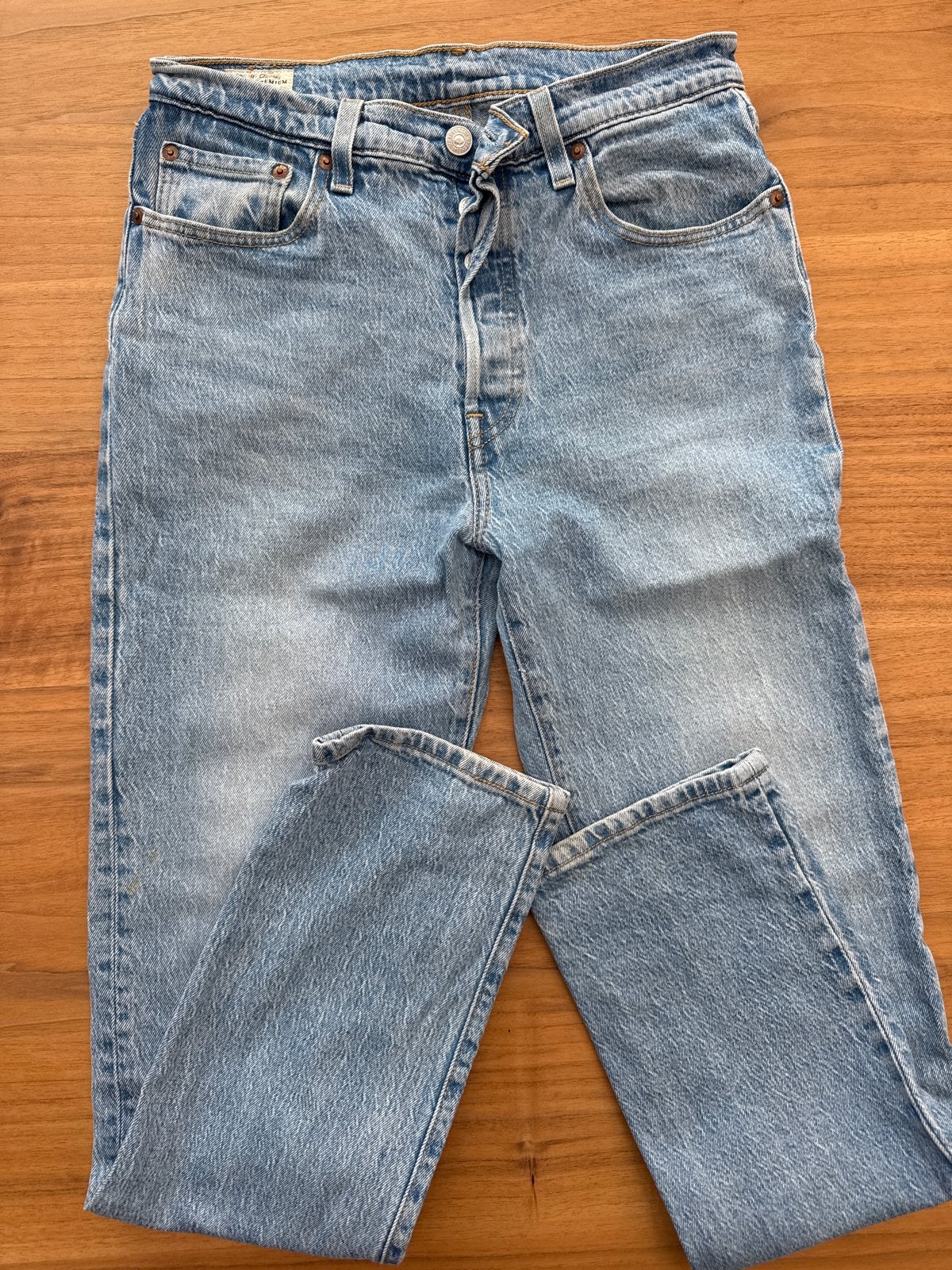 Levi's Premium 501 Jeans W28 L32 - Zo goed als nieuw, Ophalen of Verzenden, Zo goed als nieuw, Blauw, W28 - W29 (confectie 36)