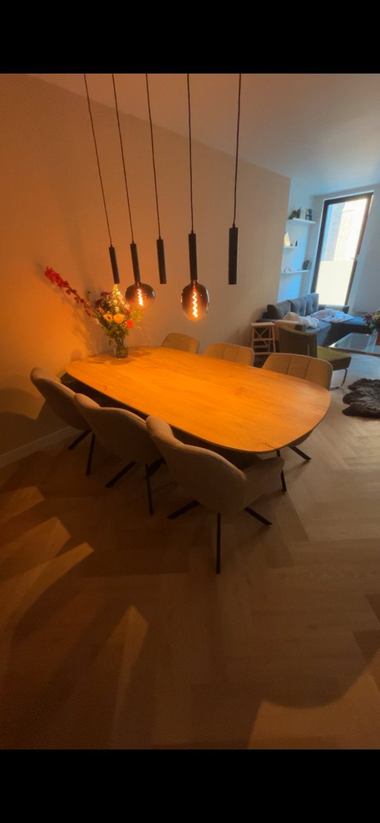 Foto 4 van Draaibare eetkamerstoelen met spinpoot