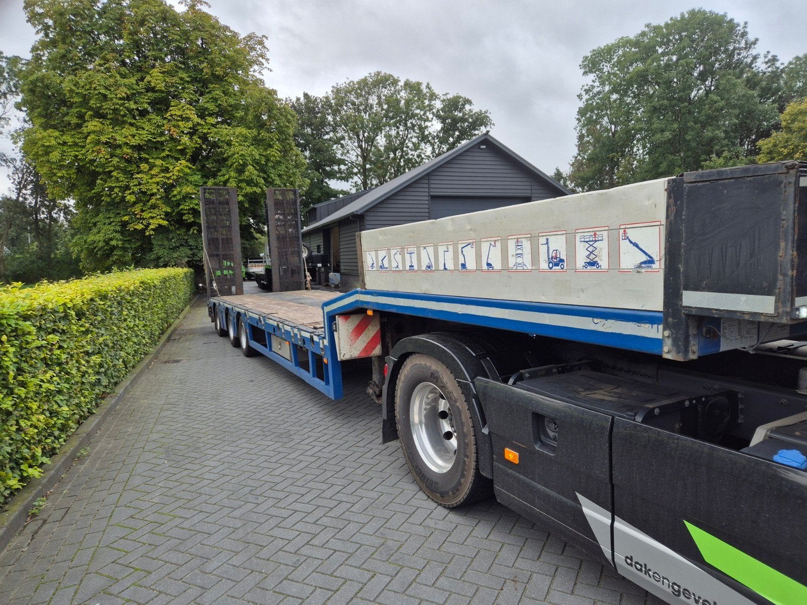 Semi Dieplader - 2010. Uitschuifbaar, stuuras, etc., Ophalen