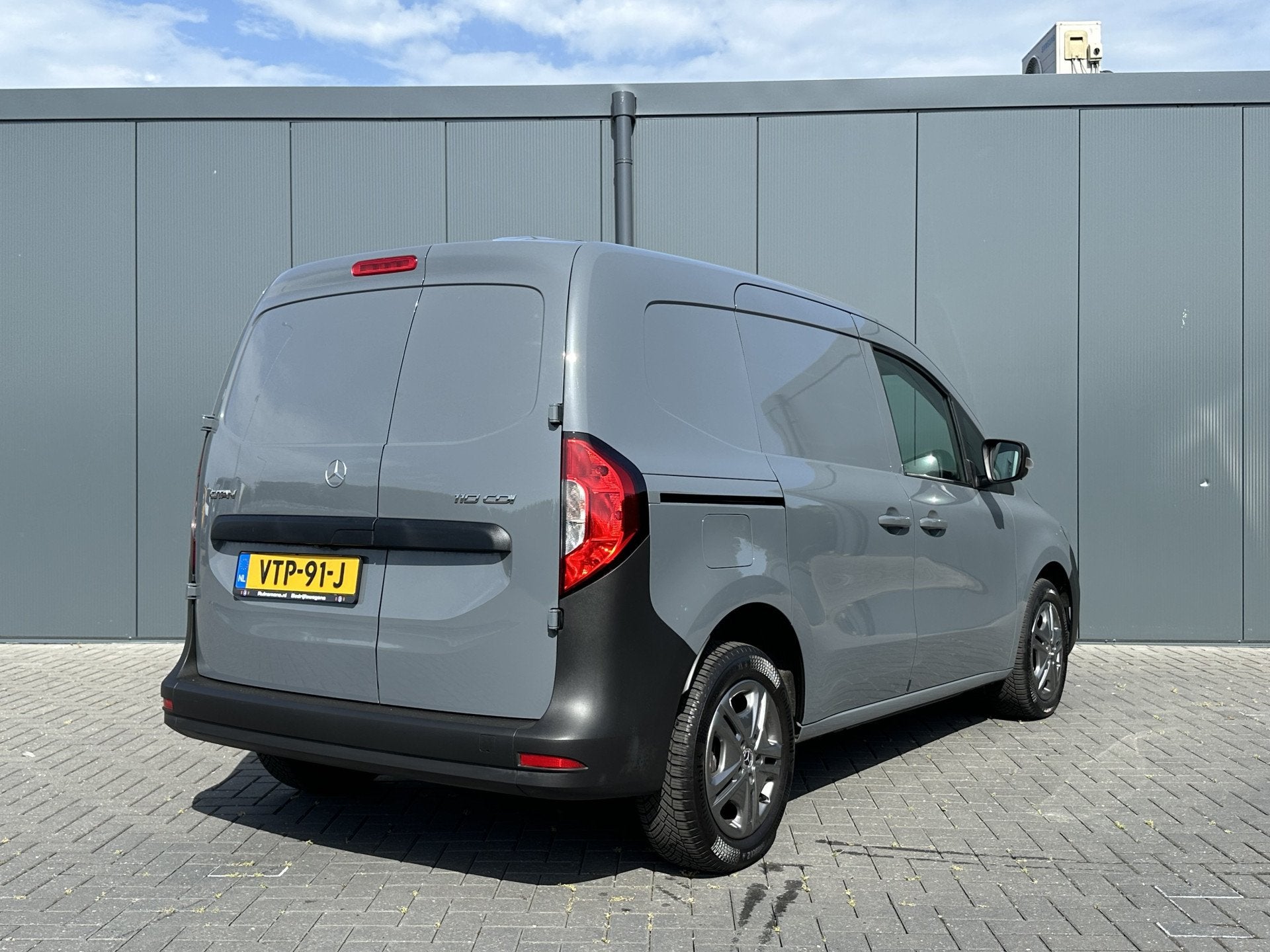 Mercedes-Benz Citan 110 CDI AUTOMAAT / L1H1 / 1e EIG / CAMER, Auto's, Bestelauto's, Gebruikt, Euro 6, 4 cilinders, Bedrijf