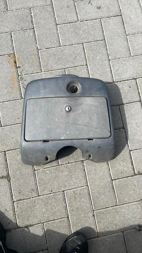 Piaggio zip handschoenen kastje, Ophalen of Verzenden, Piaggio, Piaggio, Piaggio