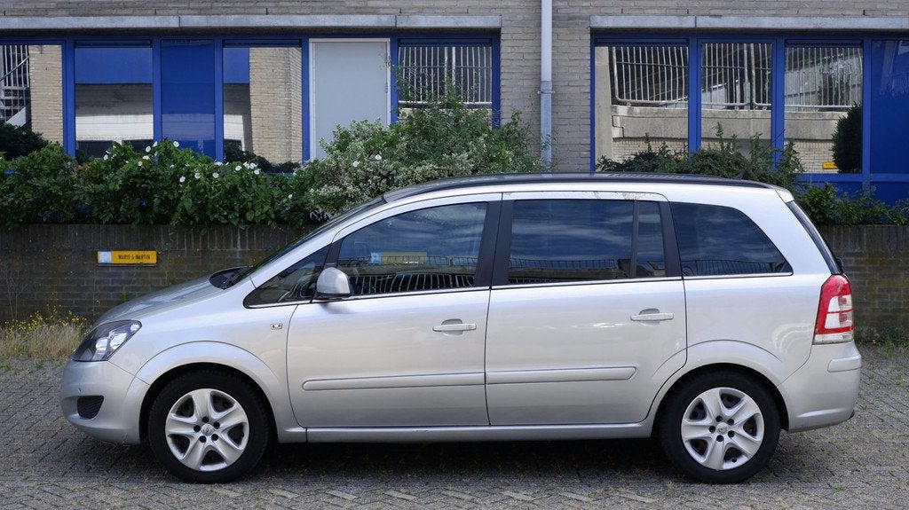 Opel Zafira 1.7 CDTi 111 years Edition, Auto's, Opel, Voorwielaandrijving, Euro 5, Stof, Gebruikt