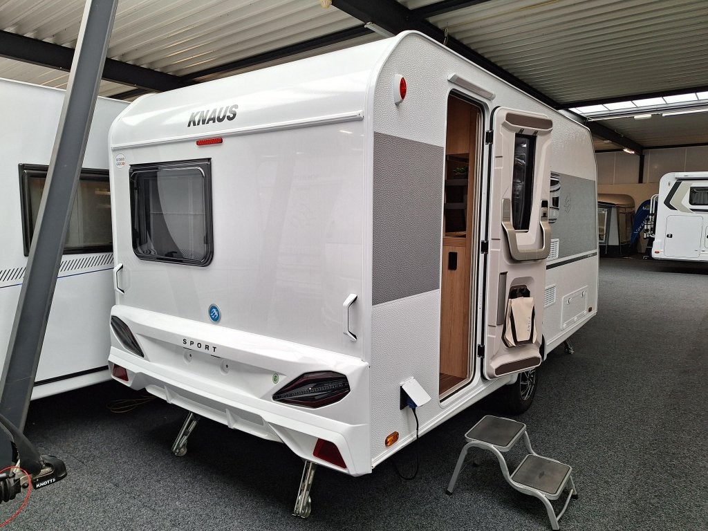 Knaus Sport 420 QD NIEUW 2026 MODEL, Caravans en Kamperen, Caravans, Bedrijf, Treinzit, Tot en met 3, Knaus