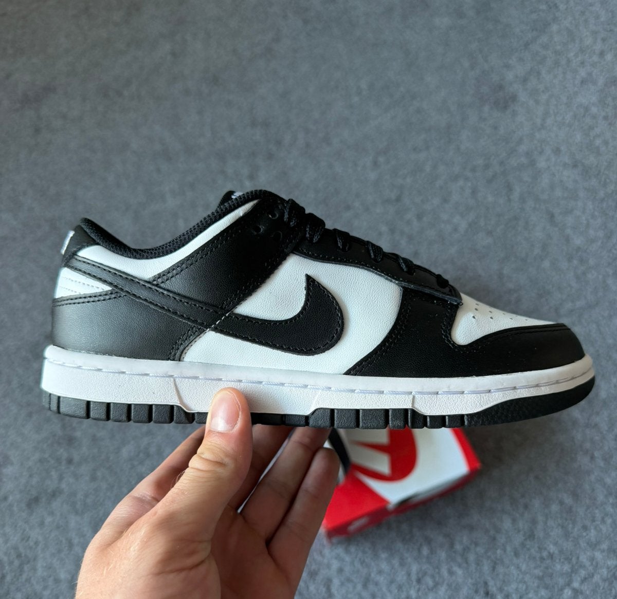 Nike Dunk Low Black White maat 37,5, Ophalen of Verzenden, Nieuw, Zwart, Sneakers of Gympen