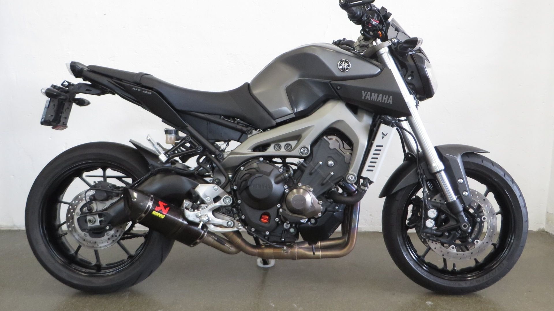 *VERKOCHT* YAMAHA MT 09 ABS (bj 2015) # Akrapovic #Veel acce, Motorrijbewijs A, Bedrijf, Meer dan 35 kW, YAMAHA