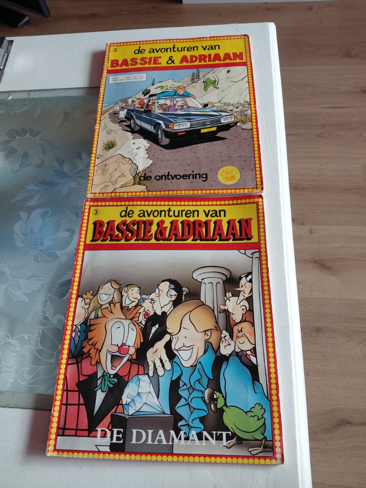 Bassie en Adriaan deel 2 en 3 stripboek 2 = Met Handtekening, Meerdere stripboeken, Ophalen of Verzenden, Gelezen