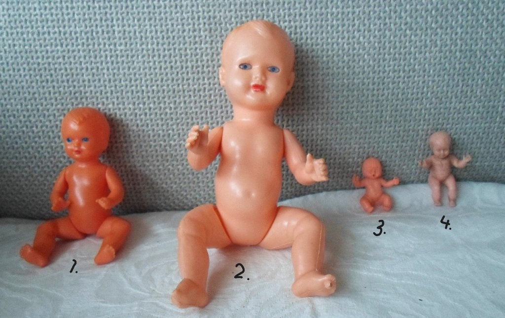 2 Babypopjes en 2 popjes. 1 popje Ferrero Jaren '50 - '60, Ophalen of Verzenden, Zo goed als nieuw, Pop
