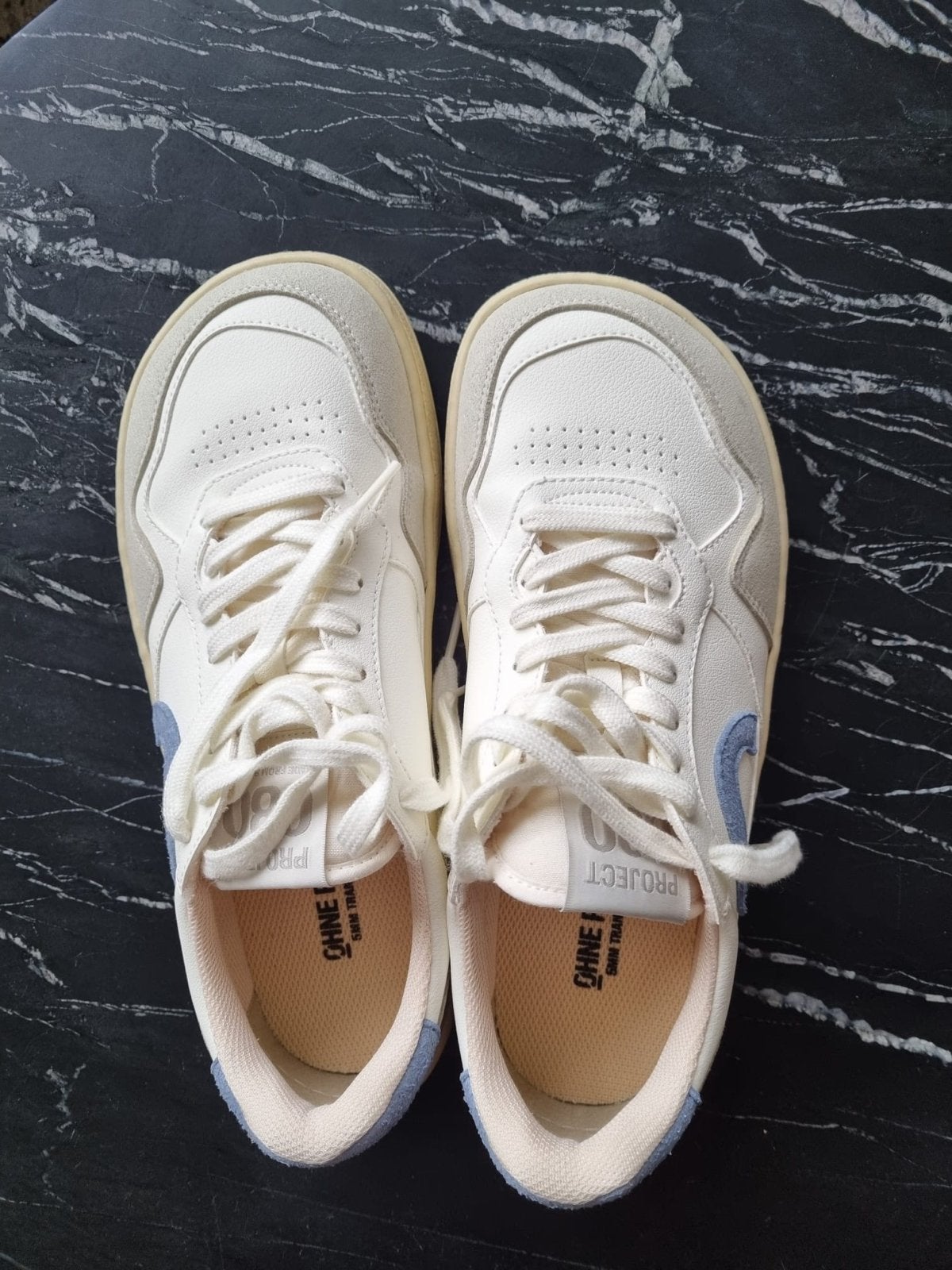 Barefoot damesschoenen, maat 40, wit/crème met jeansblauw, Wit, Ophalen of Verzenden, Sneakers of Gympen, Zo goed als nieuw