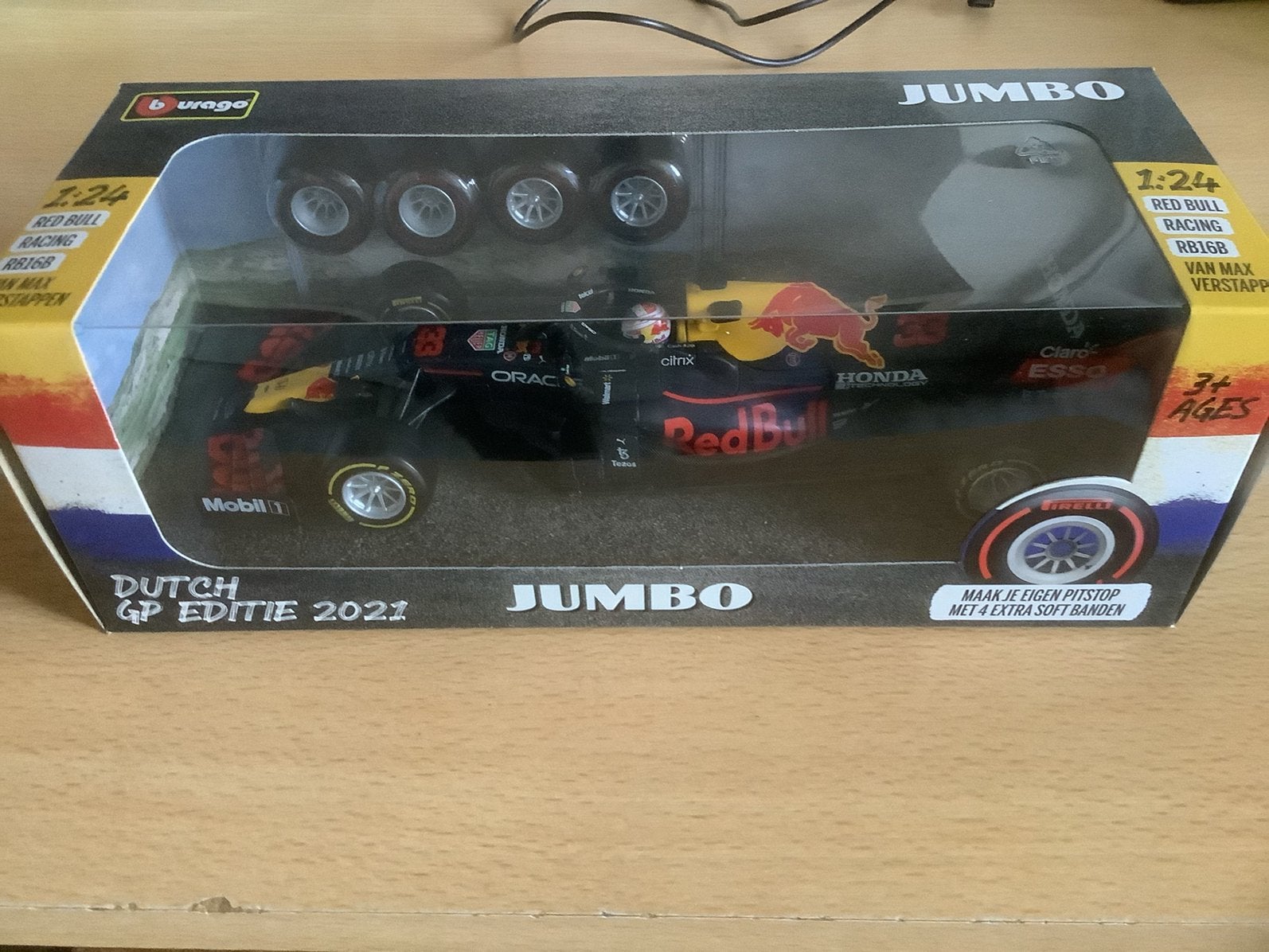 Max Verstappen redbull, Ophalen of Verzenden, Zo goed als nieuw, Bburago