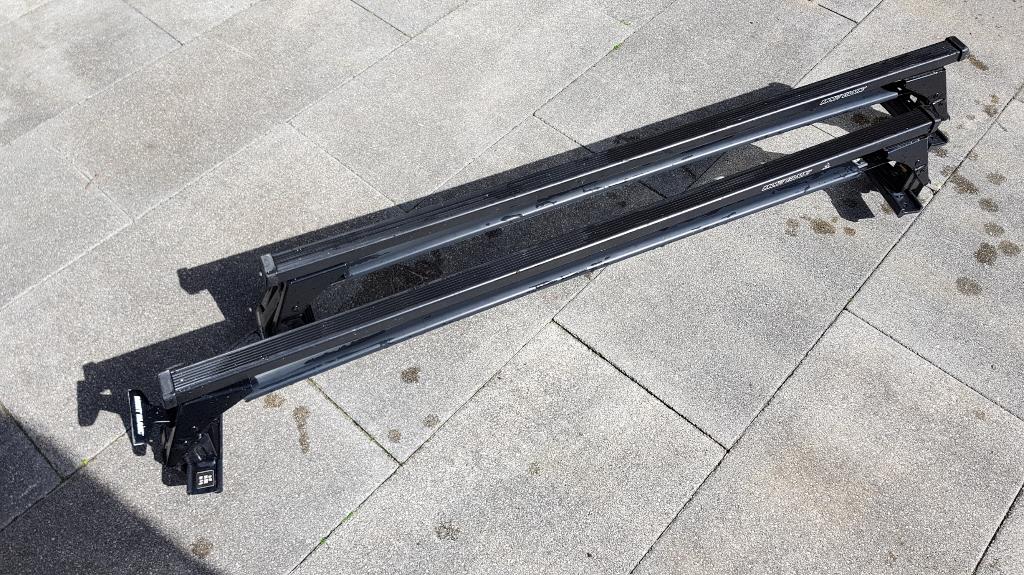Te koop Mont Blanc dakdragers vlak dak, Ophalen, Zo goed als nieuw