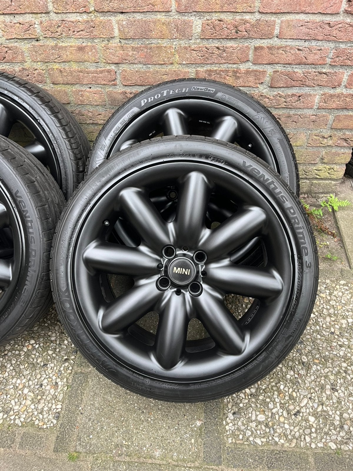 Mini Cooper velgen met zomerbanden 215/40/17 inch 4x100, Auto-onderdelen, Ophalen, 215 mm, Velg(en), 17 inch