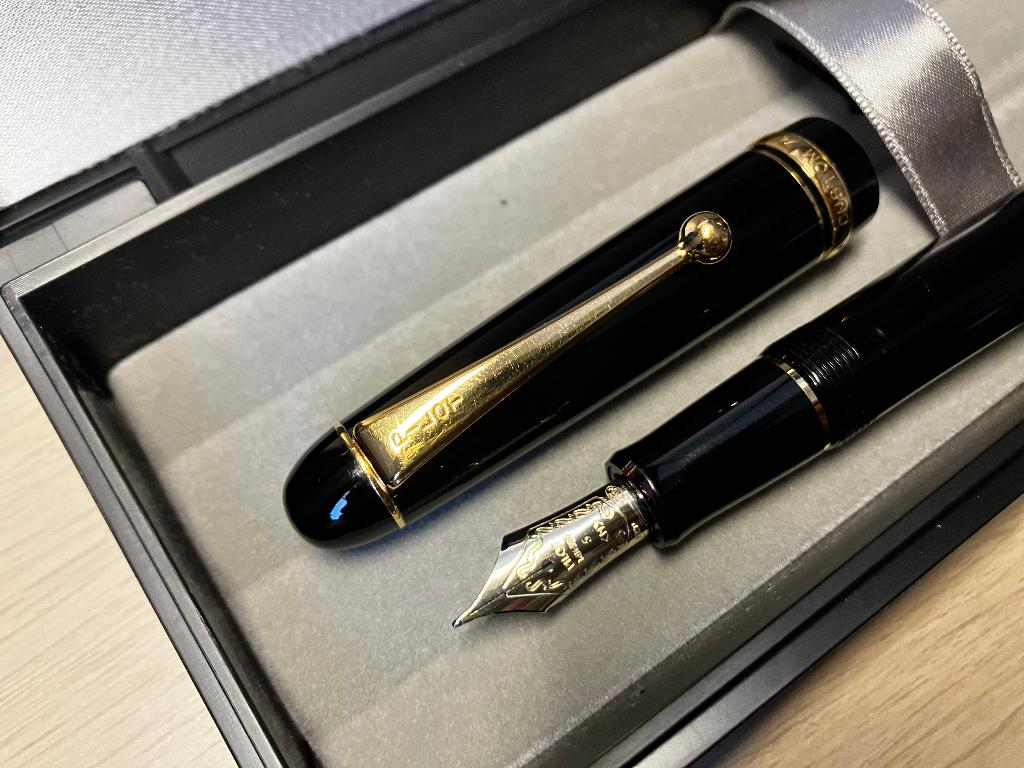 Pilot Custom 74 vulpen, Verzamelen, Pennenverzamelingen, Overige merken, Met doosje, Ophalen of Verzenden, Zo goed als nieuw