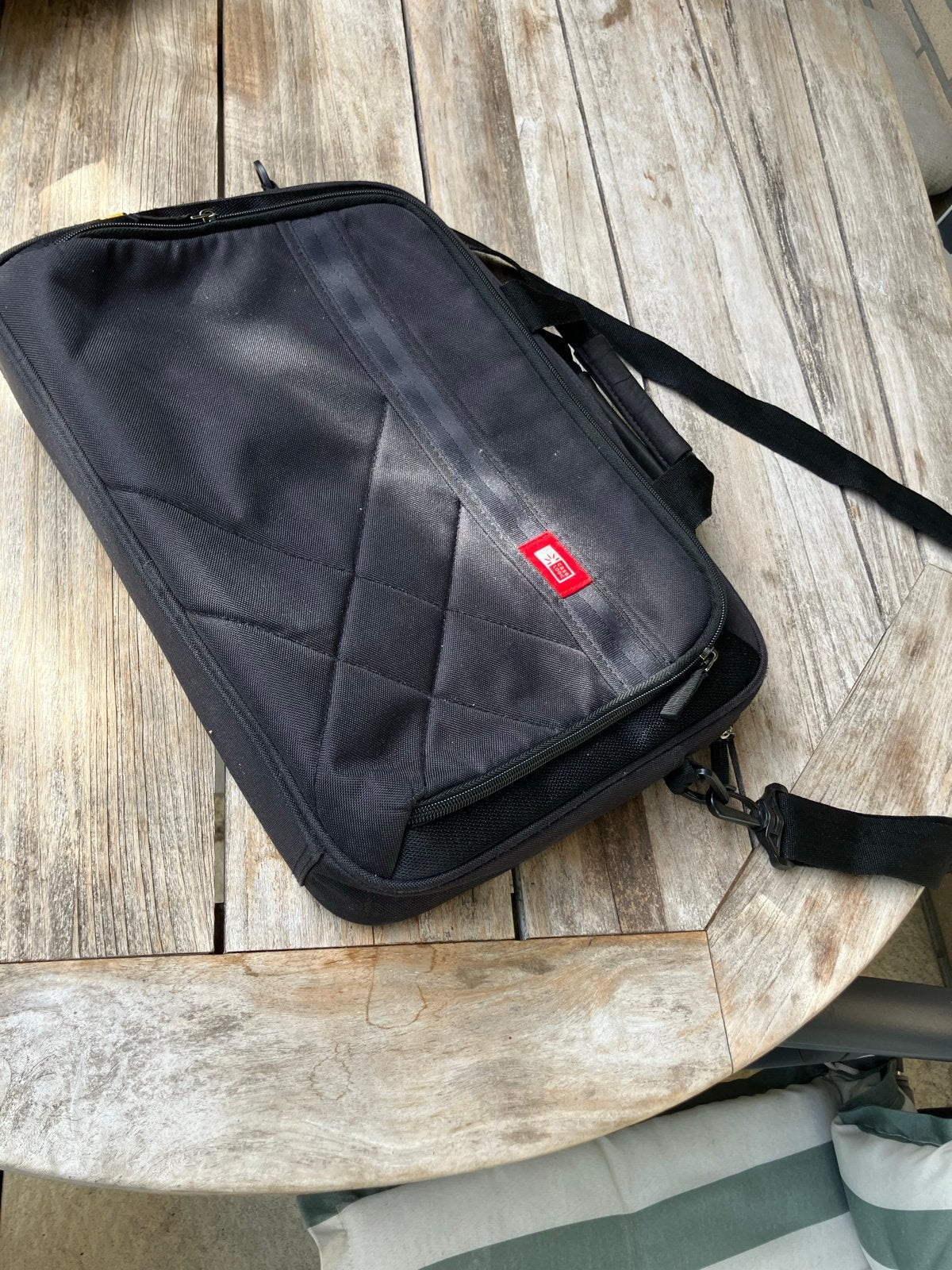 Zwarte laptoptas in goede staat, Computers en Software, Gevoerd laptopvak, 15 inch, Aktetas, Ophalen of Verzenden