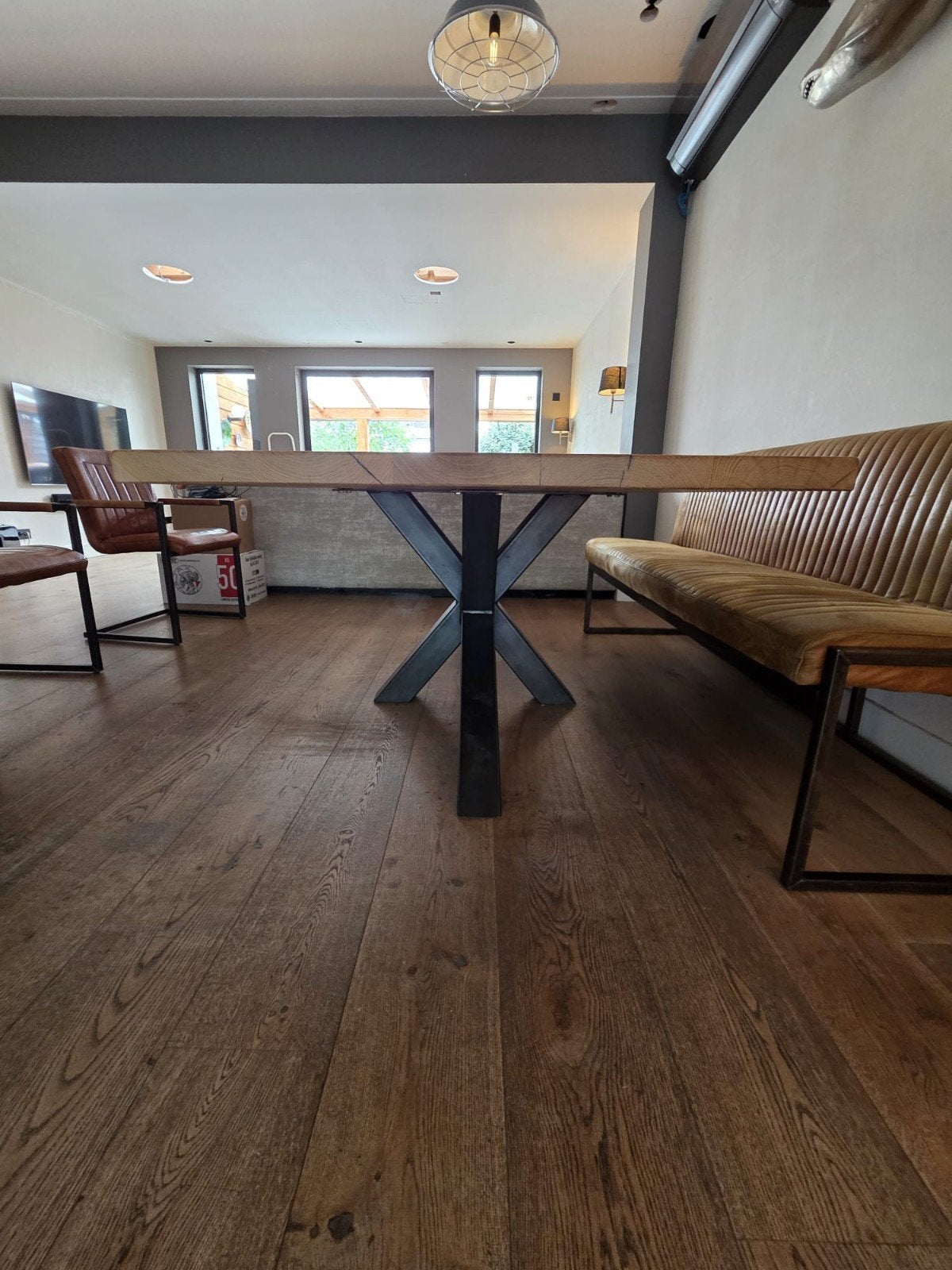 Eikenhouten Eettafel met Bank en Stoelen, Gebruikt, 150 tot 200 cm, 200 cm of meer, Industrieel, Modern