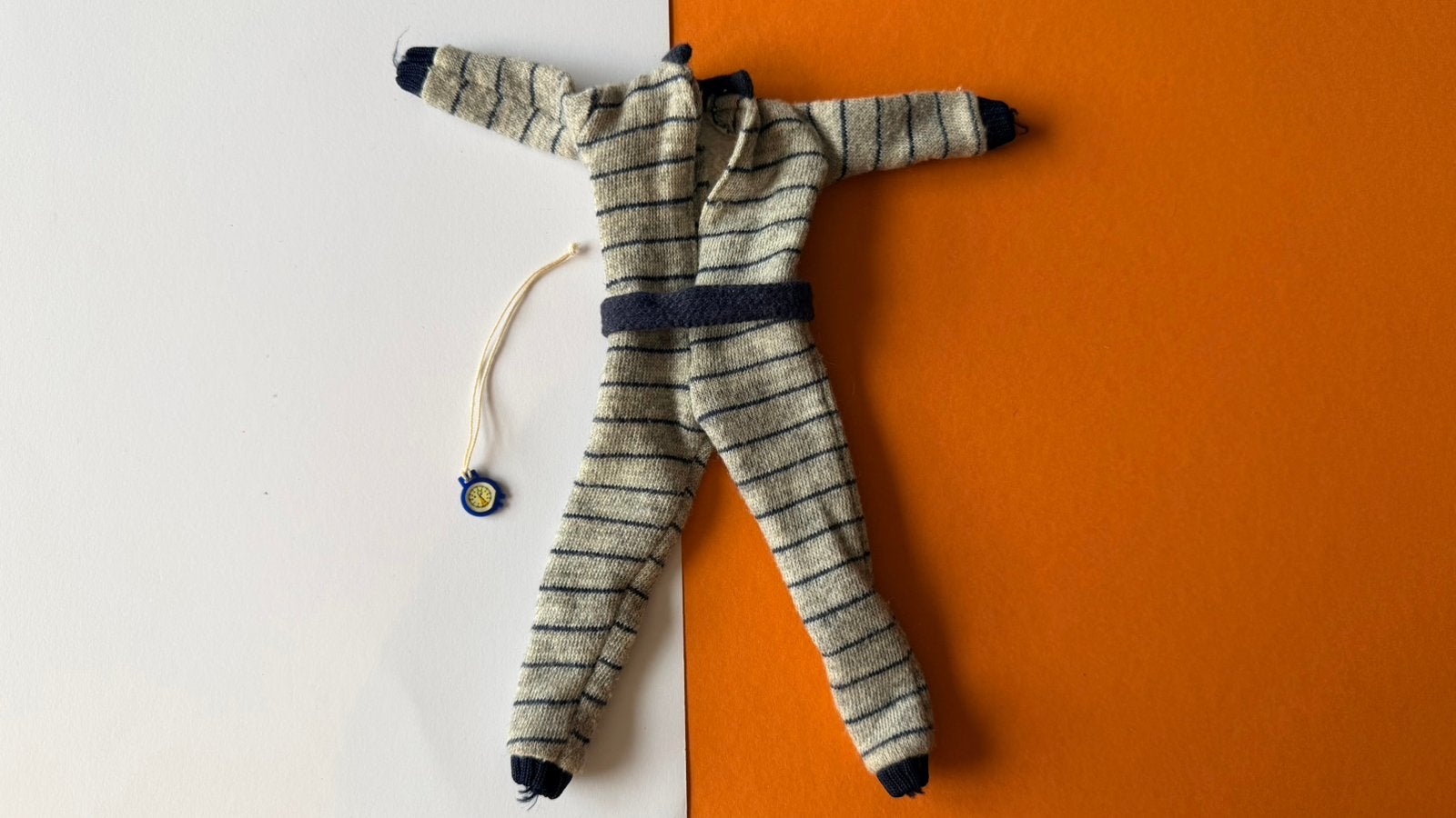 Barbie pedigree Sindy  outfit Feeling Fit jaar 1984, Ophalen of Verzenden, Zo goed als nieuw, Kleertjes
