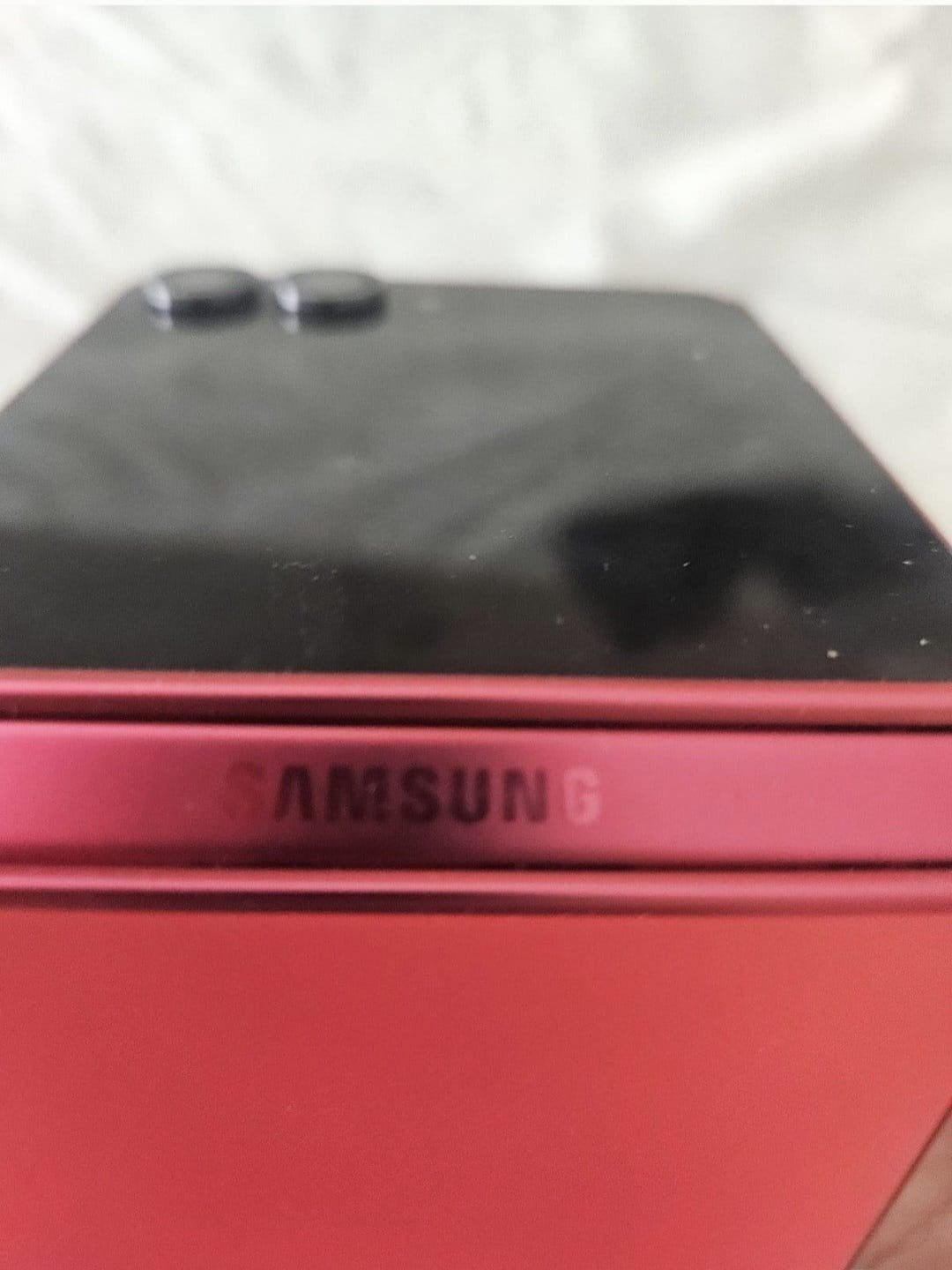 Samsung Galaxy Z Flip  <1 jaar oud >1 jaar fabrieksgarantie