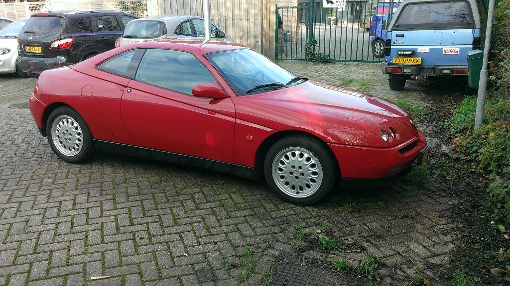 Alfa Romeo GTV 2.0 Twin Spark 16V LUSSO 1996 Rood, Voorwielaandrijving, Particulier, 1000 kg, 500 kg