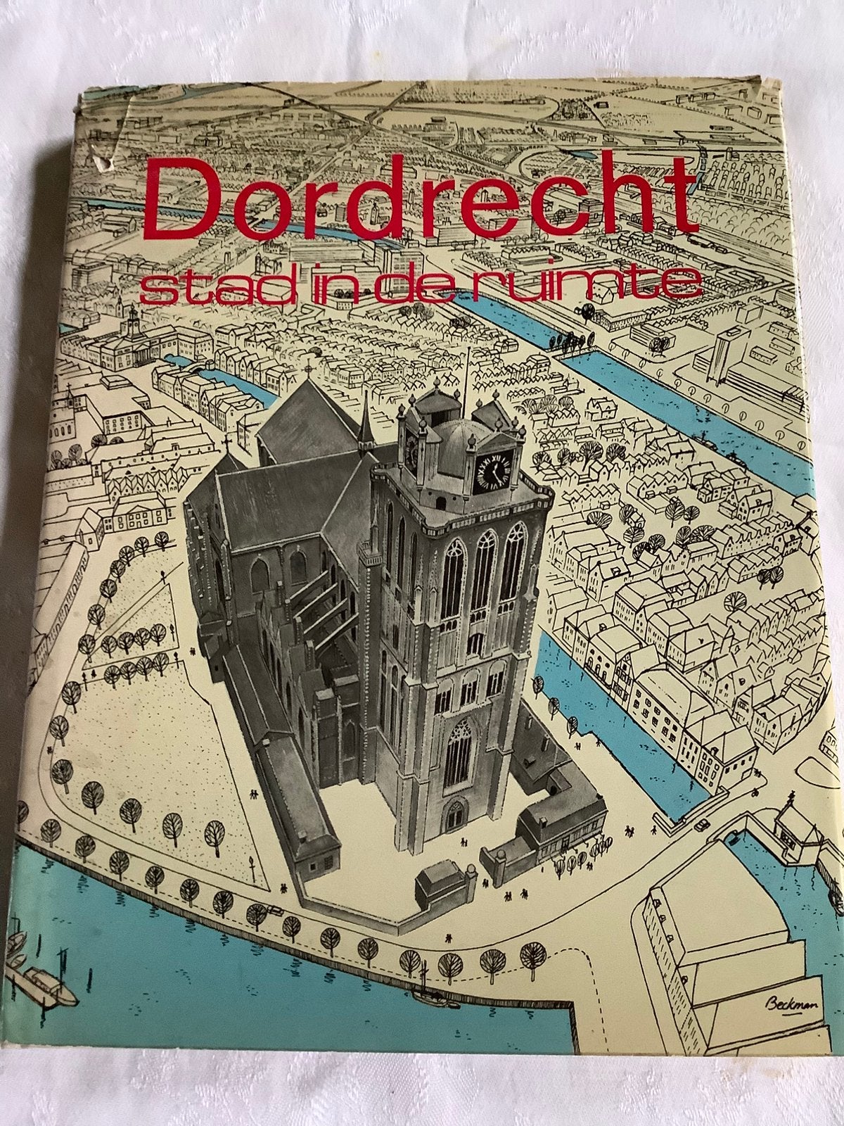 Dordrecht stad in de ruimte, Ophalen of Verzenden, Zo goed als nieuw