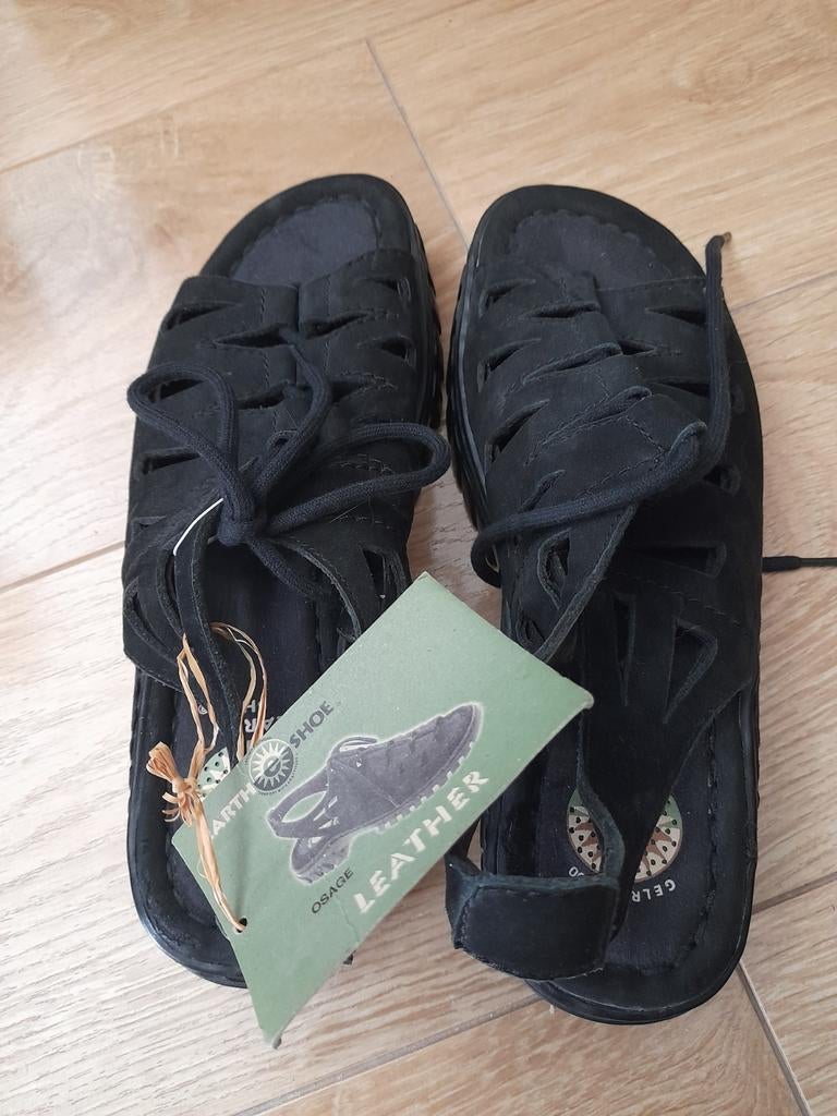 Nieuwe Earth Shoe suède sandalen, maat 9,5, Ophalen of Verzenden