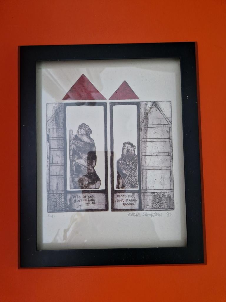 Karin Campfens "wie in een glazen huis woont" gesigneerd, Antiek en Kunst, Ophalen of Verzenden
