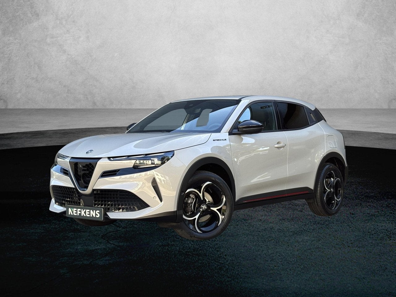 Alfa Romeo Junior 1.2 Turbo Hybrid Ibrida Speciale Automaat, Automaat, 145 pk, Gebruikt, Bedrijf