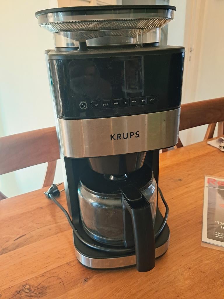 Krups Grind & Brew KM8328 Koffiezetapparaat met molen, Ophalen, Gebruikt, 10 kopjes of meer, Koffiemachine