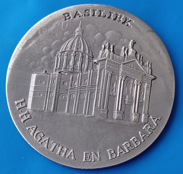 Penning Basiliek HH Agatha en Barbara - Oudenbosch, Verzenden, Overige materialen