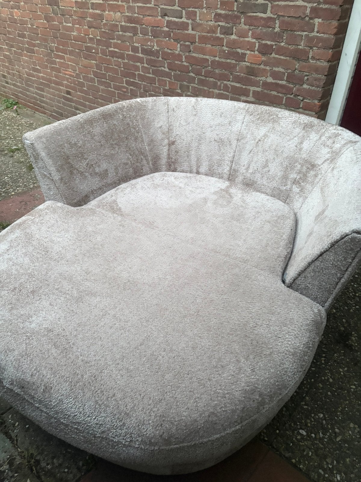 Loungebank moet spoed weg, Ophalen, Gebruikt