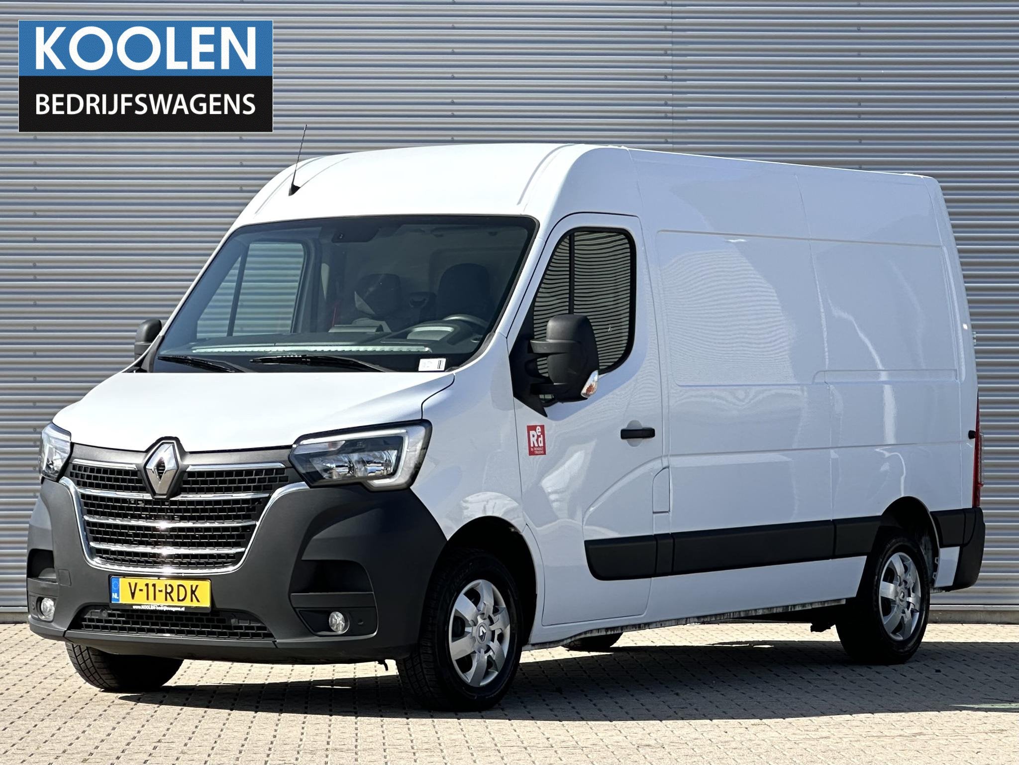 Renault Master T33 2.3 dCi 150 PK L2H2 Airco|Trekhaak|Navi|C, Voorwielaandrijving, Stof, Gebruikt, Euro 6