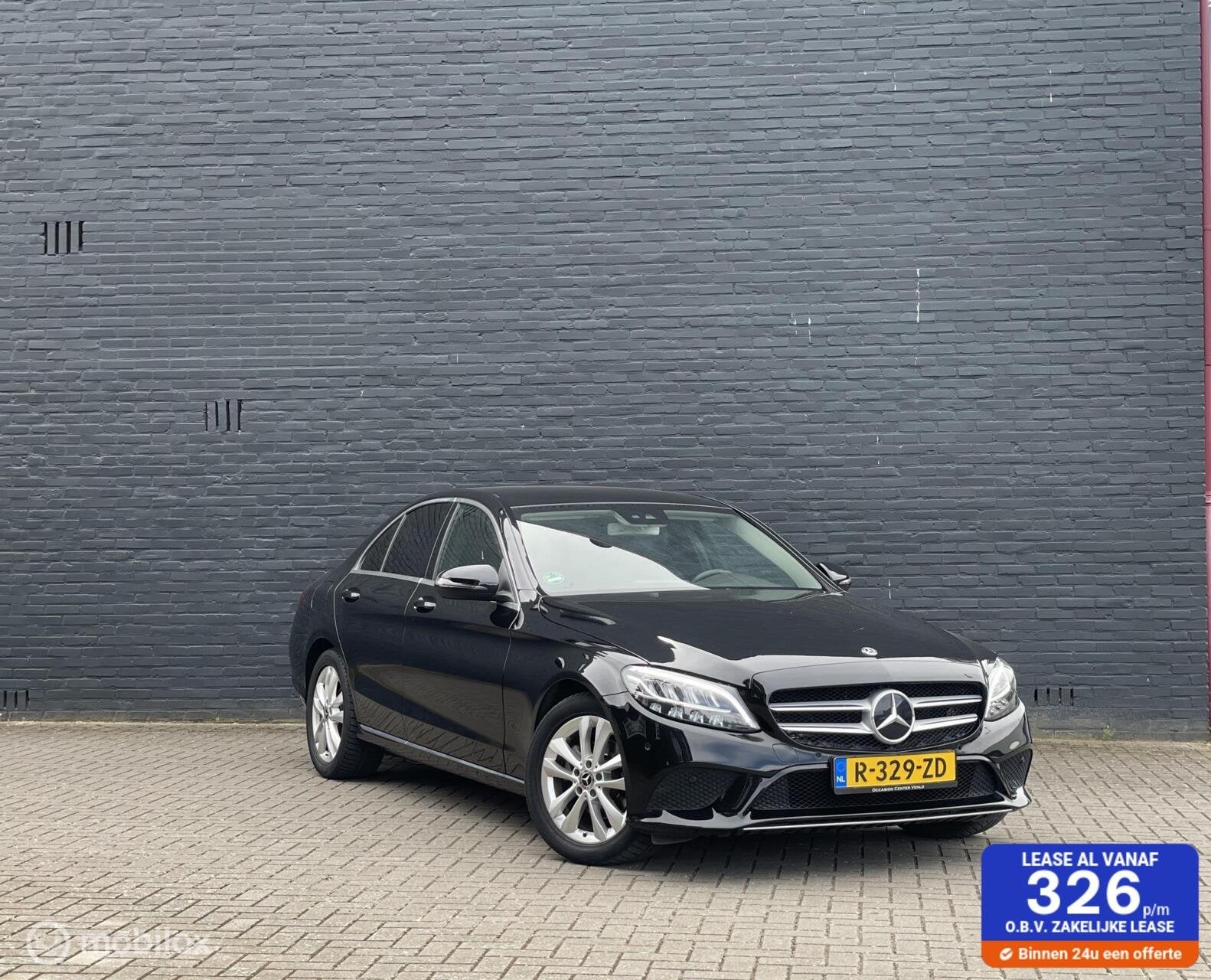 Mercedes-Benz C-klasse 180 156PK AUT 9-Tronic Facelift, Leder en Stof, Zwart, 1595 cc, Sedan