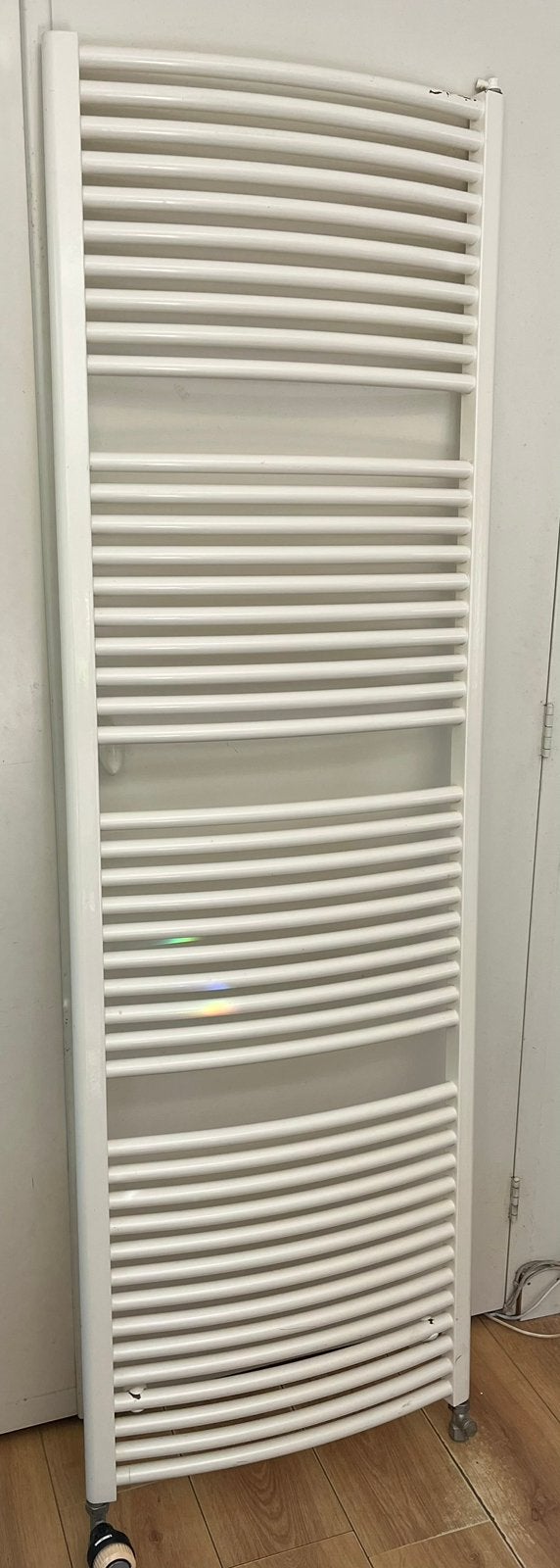 Gebogen model design radiator  180,5 hoog  en 60 cm breed, Doe-het-zelf en Verbouw, Verwarming en Radiatoren, Ophalen, Gebruikt