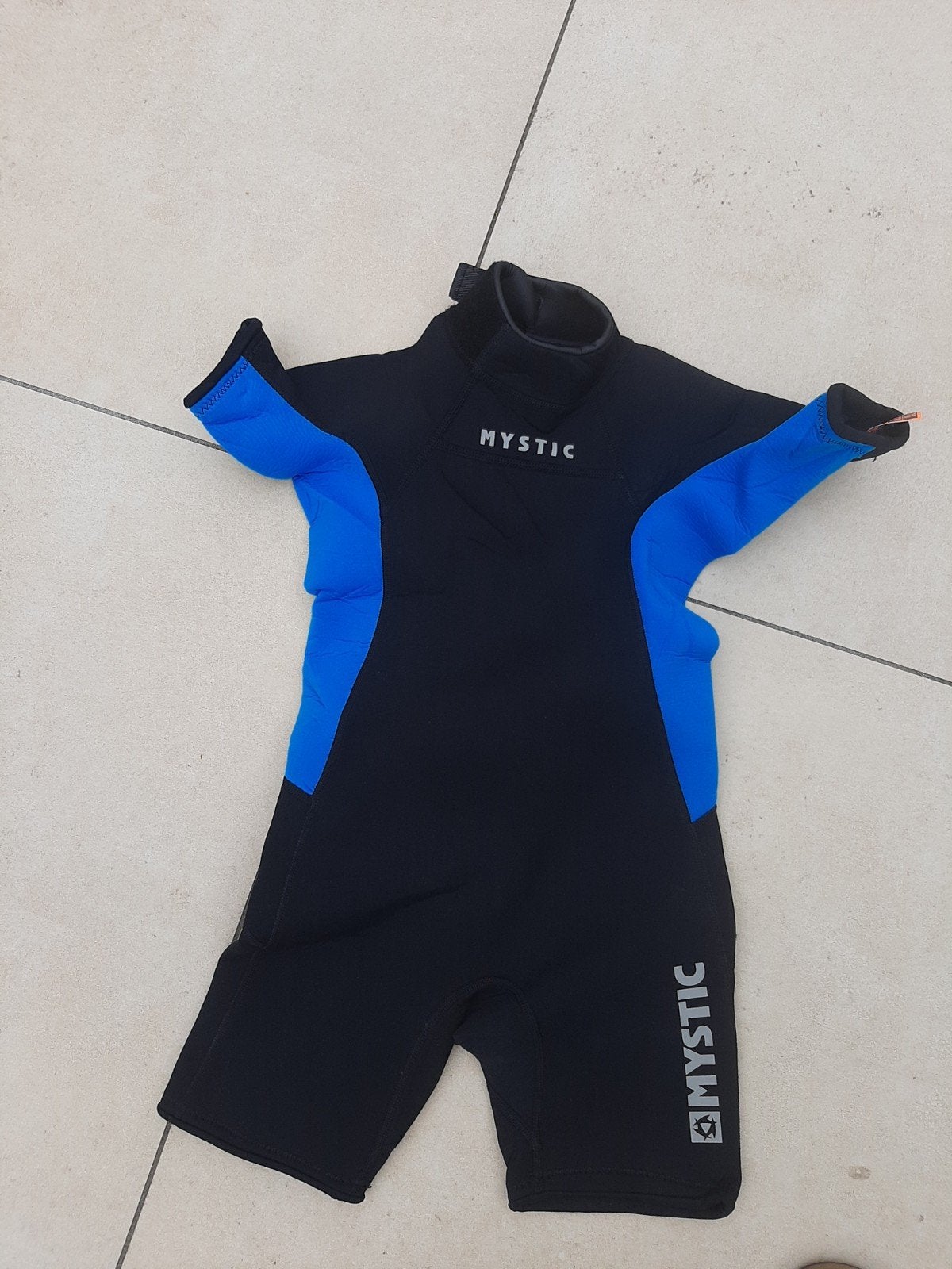 Wetsuit van Mystic maat 128., Watersport en Boten, Watersportkleding, Ophalen of Verzenden, Zo goed als nieuw, Kind, Wetsuit