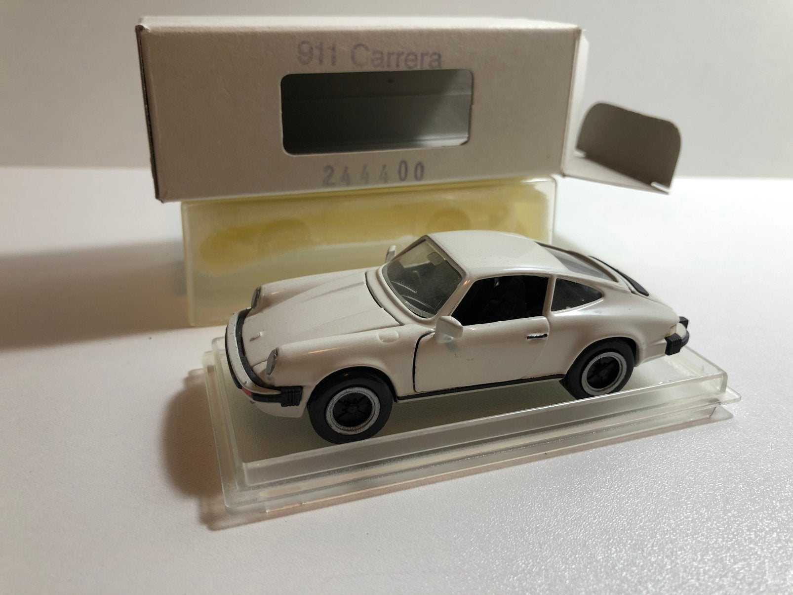 Porsche 911 Carrera, 1:43, NZG, WAP244400, Hobby en Vrije tijd, Modelauto's | 1:43, Ophalen of Verzenden, Zo goed als nieuw, Auto